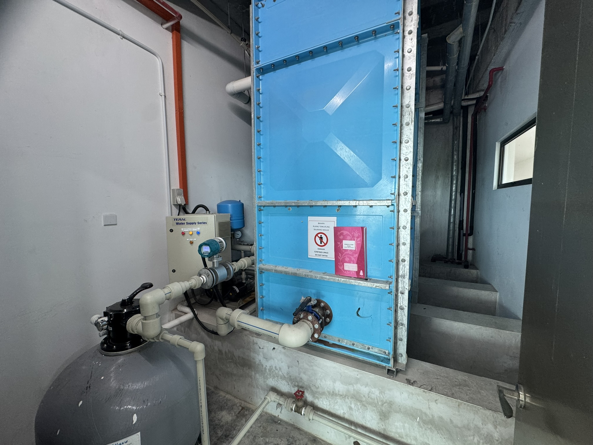 Sistem penyimpanan air hujan (SPAH)