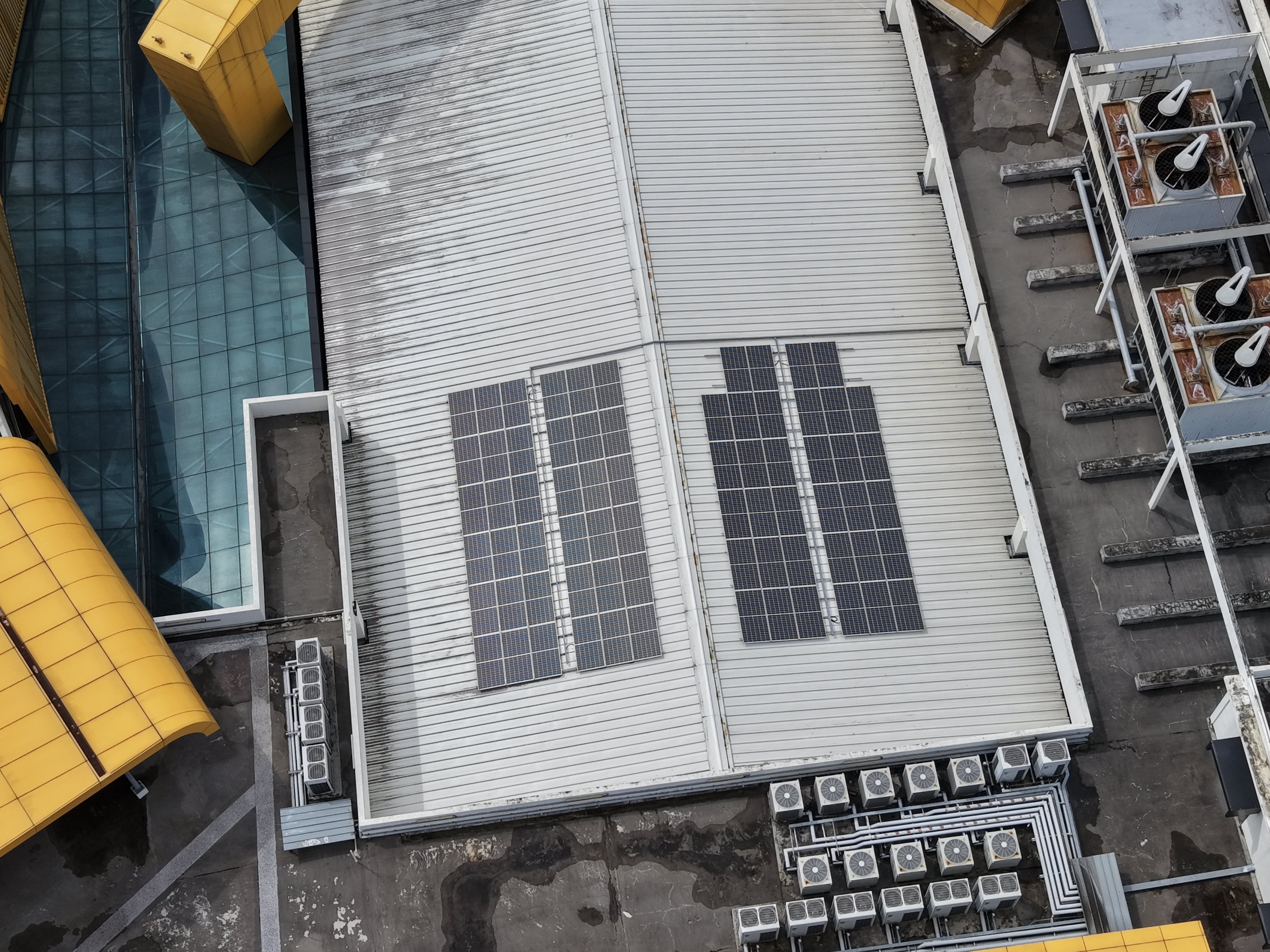 Susunan panel solar