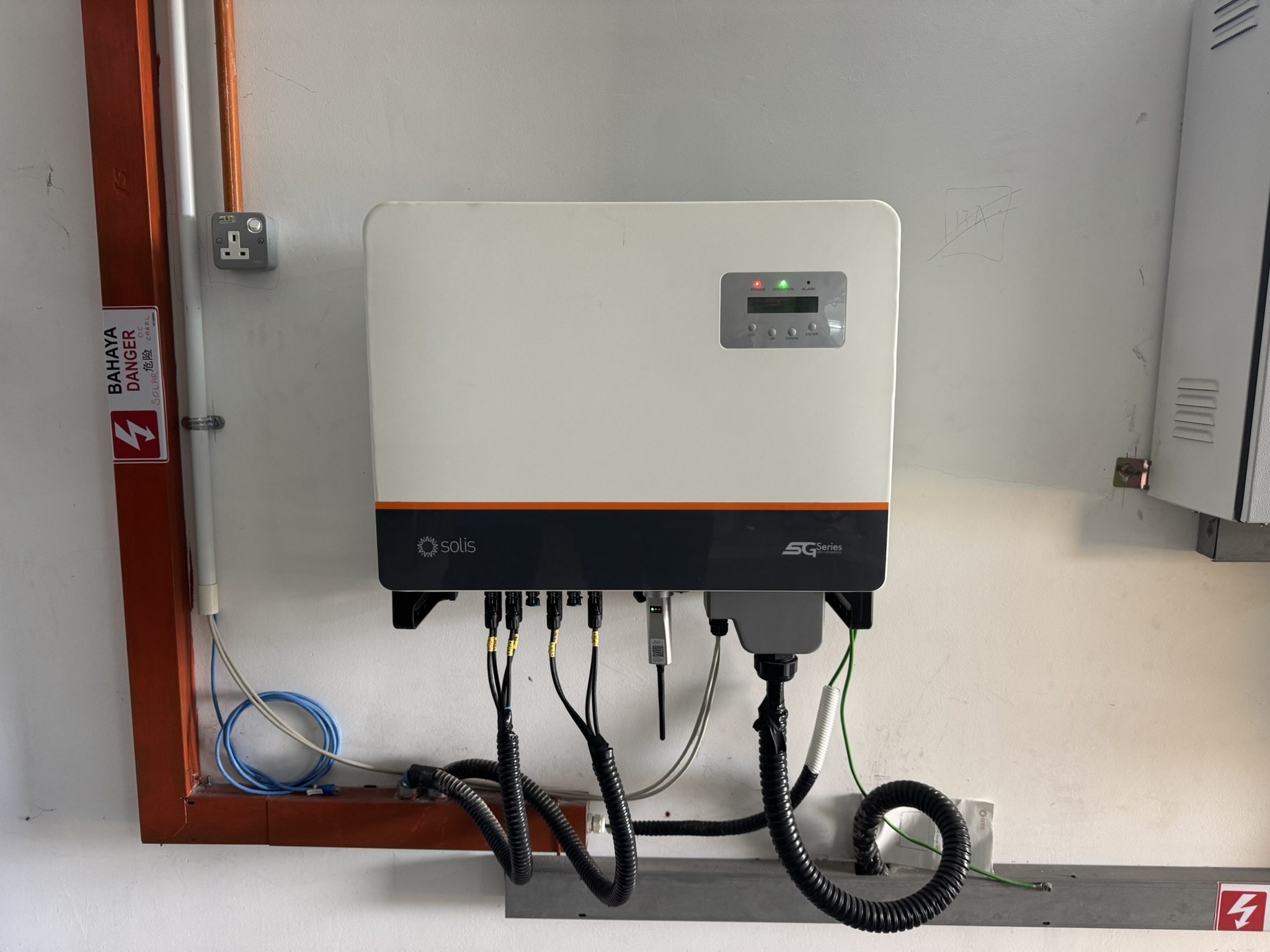 Inverter sistem solar