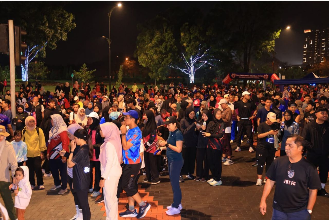 Riadah komuniti di Car Free Night